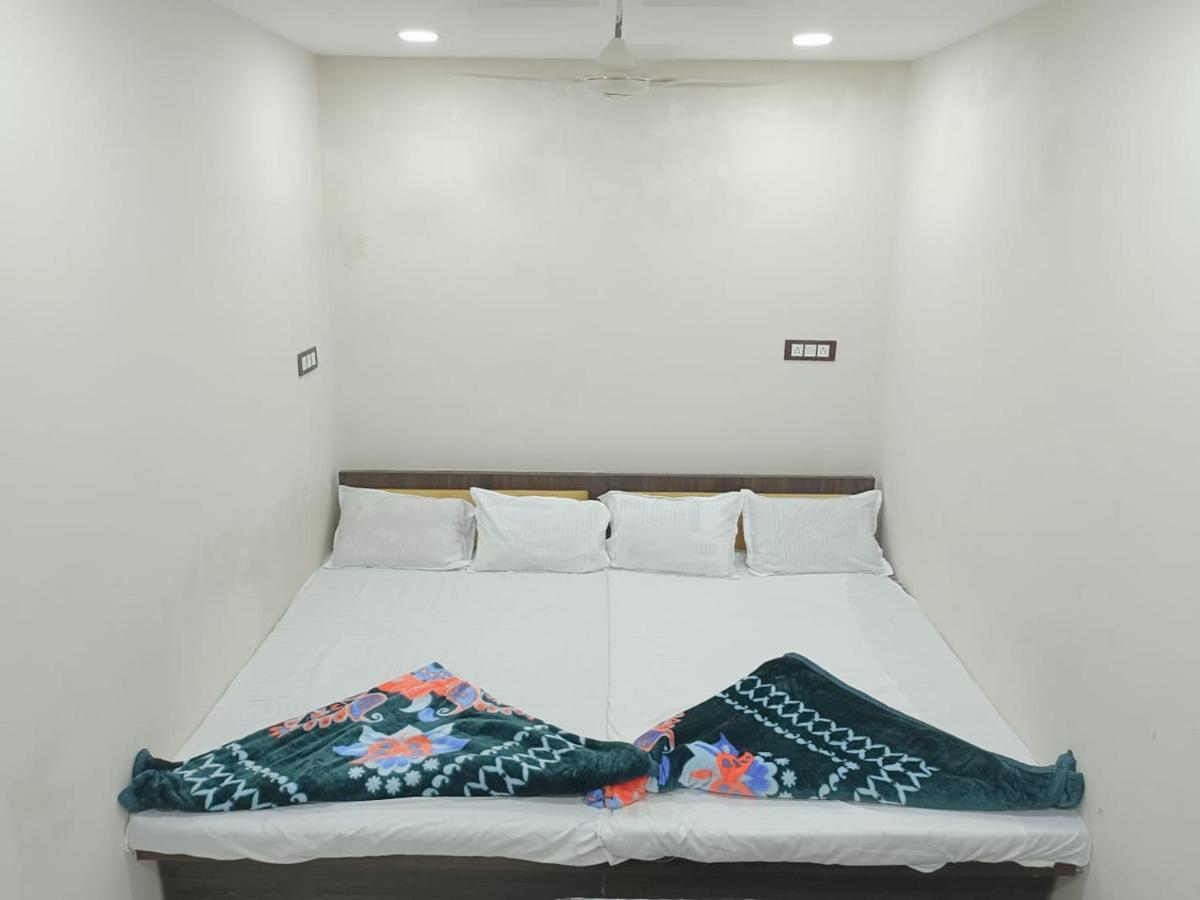 Hotel Shipra Inn Uddzsaín Kültér fotó