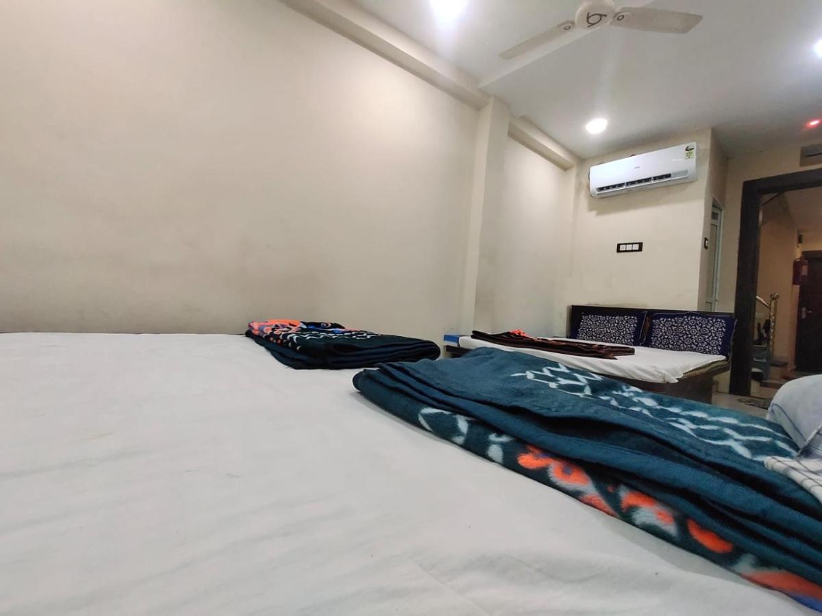 Hotel Shipra Inn Uddzsaín Kültér fotó