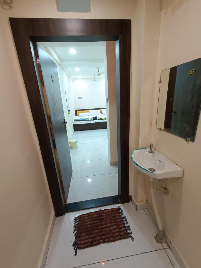 Hotel Shipra Inn Uddzsaín Kültér fotó