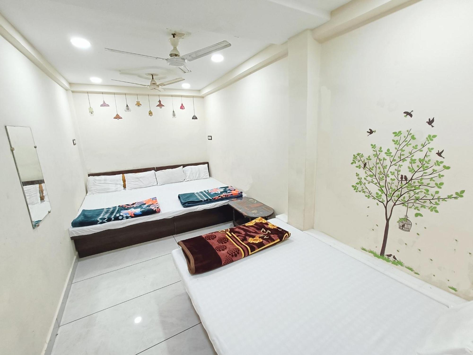 Hotel Shipra Inn Uddzsaín Kültér fotó